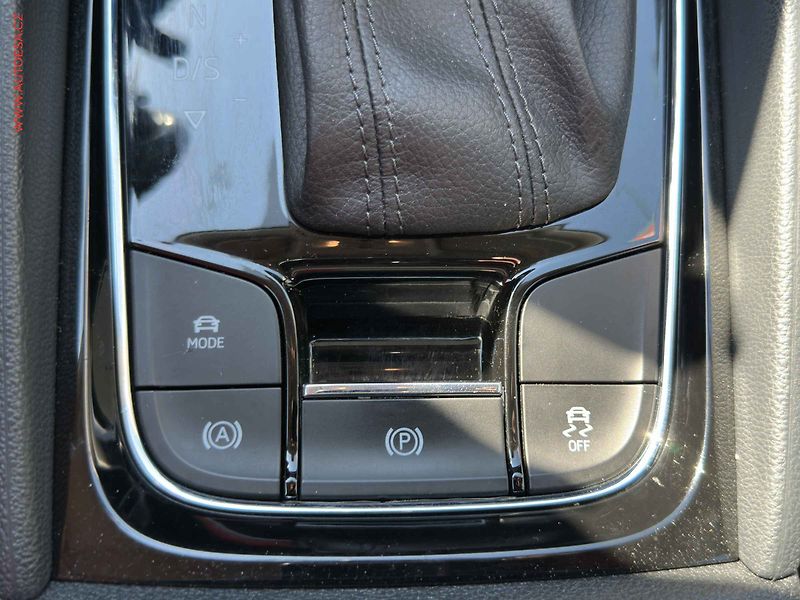 Škoda Kodiaq (2019) 2.0 TDi, DSG, STK5/28 - fotka 18 z 23