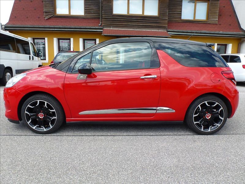 Citroën DS3 1,6 16V VTi THP SportChic - fotka 14 z 46