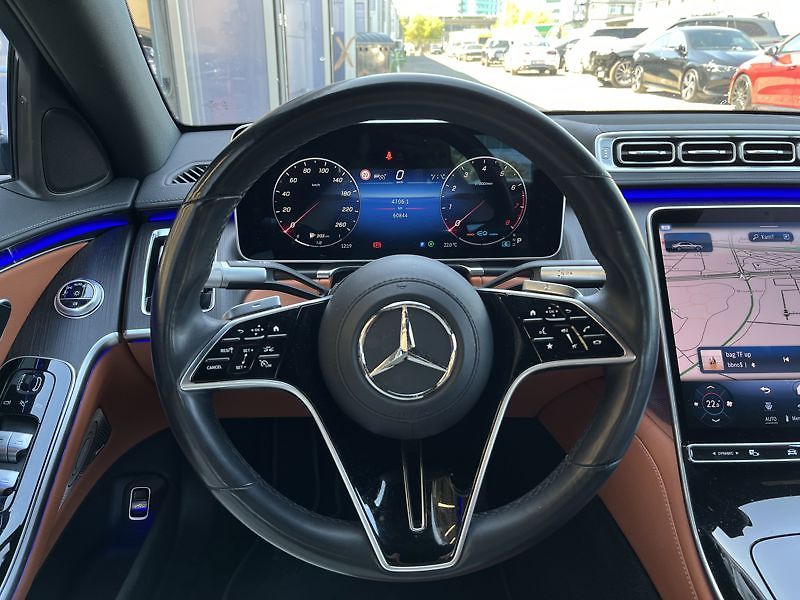 Mercedes-Benz Třídy S 450 4MATIC - fotka 11 z 19