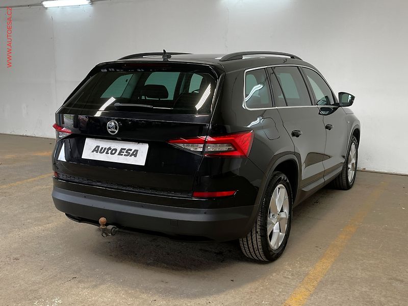 Škoda Kodiaq (2019) 2.0 TSi 4x4, Soleil, DSG, TZ - fotka 4 z 20