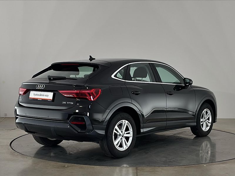 Audi Q3 Sportback - fotka 2 z 28