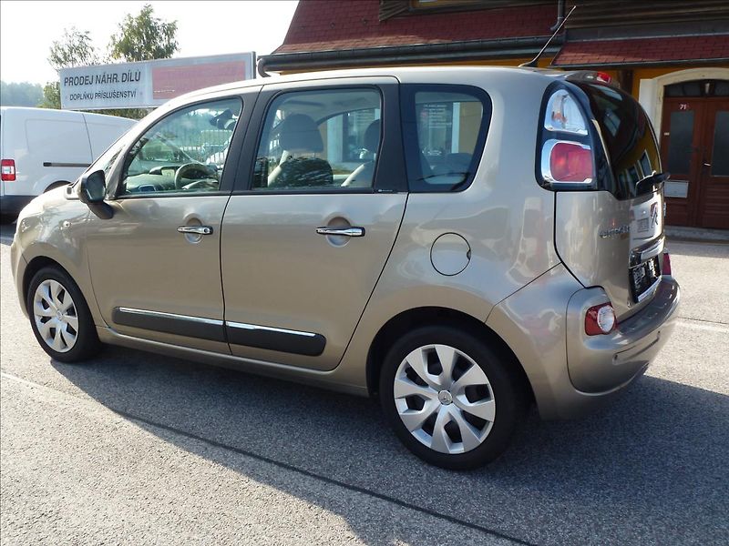 Citroën C3 Picasso 1,6 HDi Exclusive světlá kůže - fotka 11 z 47