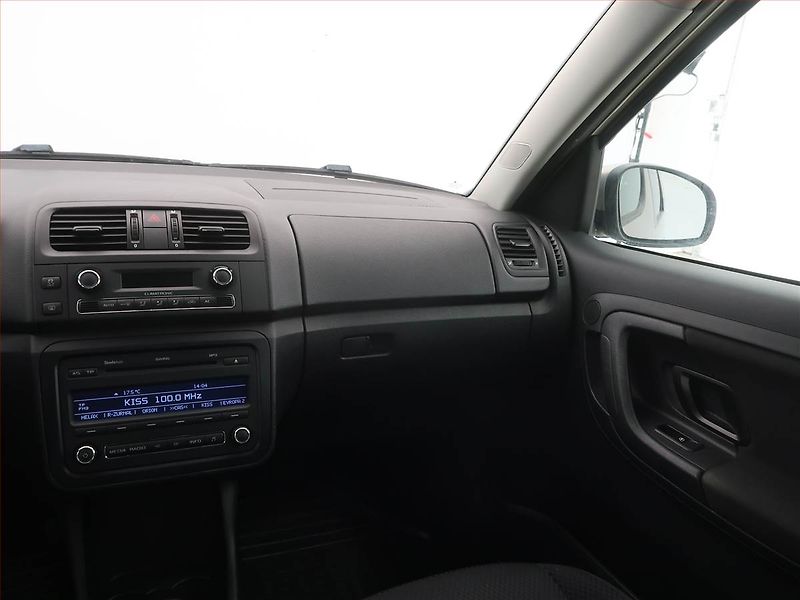 Škoda Roomster (2010) Elegance 1.2 TSI, Tempomat - fotka 8 z 16