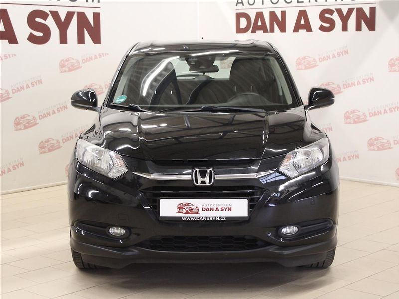 Honda HR-V 1,5 i-VTEC Elegance - fotka 2 z 32