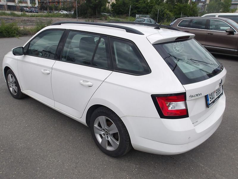 Škoda Fabia 1,0TSi  ČR 2x KLOLA ! - fotka 8 z 35