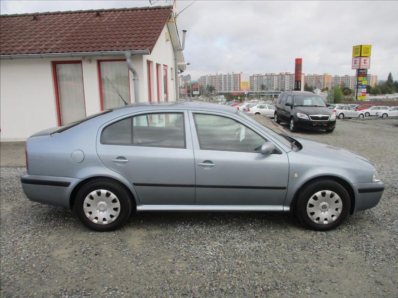 Škoda Octavia 1,6 i klima,serv.kniha,CZ - fotka 4 z 34