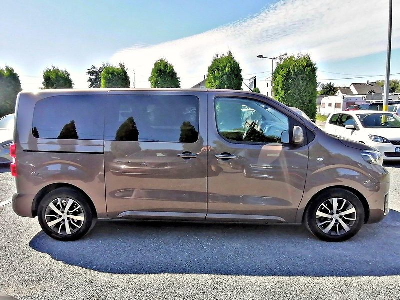 Toyota ProAce (2021) 2.0 D-4D 106kW ČR 1.majitel - fotka 5 z 31