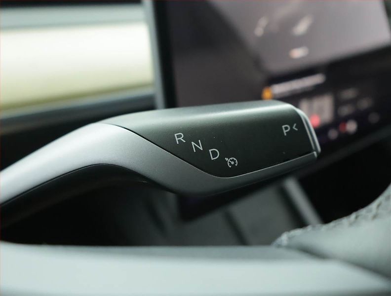 Tesla Model Y (2023) Long Range AWD 79kWh, SoH 92% - fotka 13 z 21
