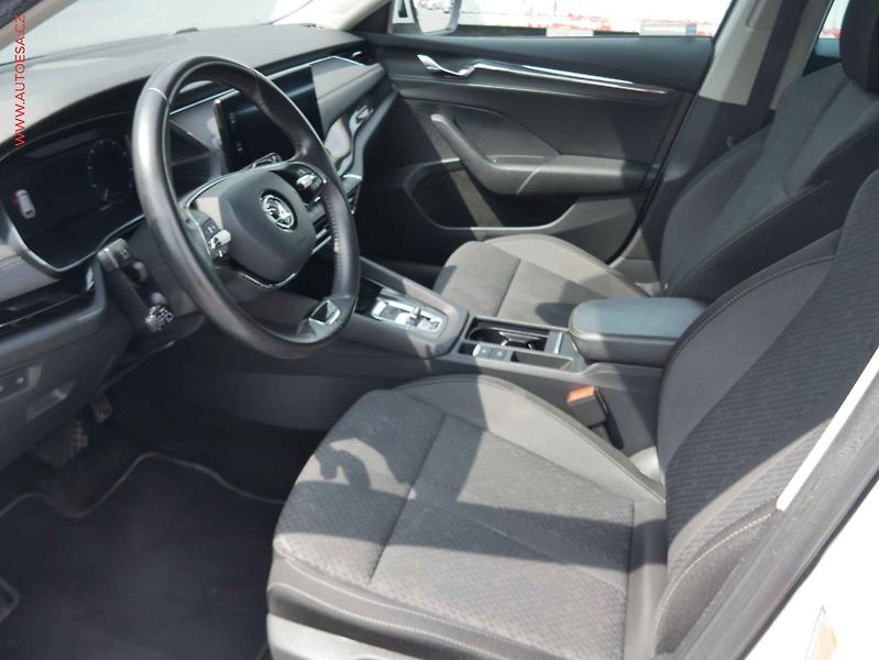 Škoda Octavia (2021) 2.0TDi, ČR, DSG - fotka 9 z 17