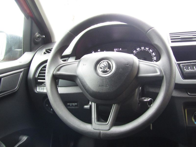 Škoda Fabia (2016) 1.0 MPI 55kW 1.MAJITEL - fotka 16 z 35
