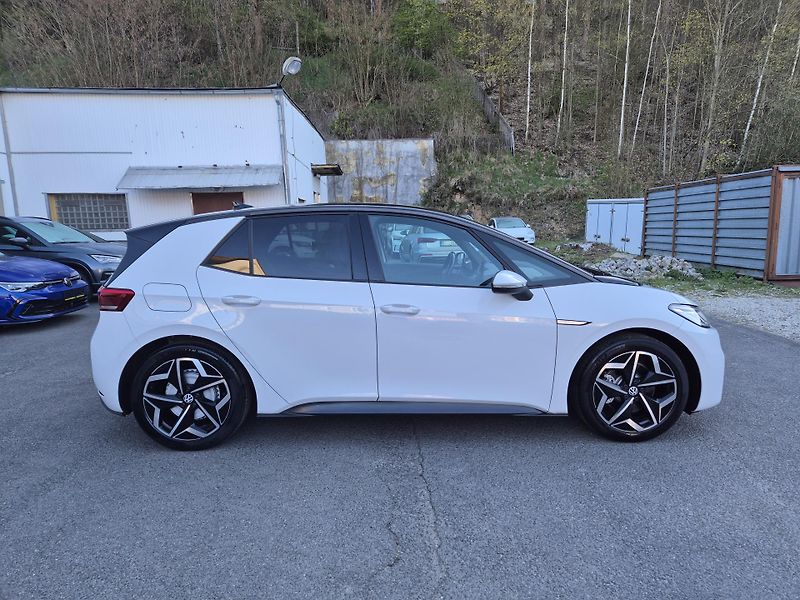 Volkswagen ID.3 110kw, PURE, SOH 91,4% - fotka 7 z 45