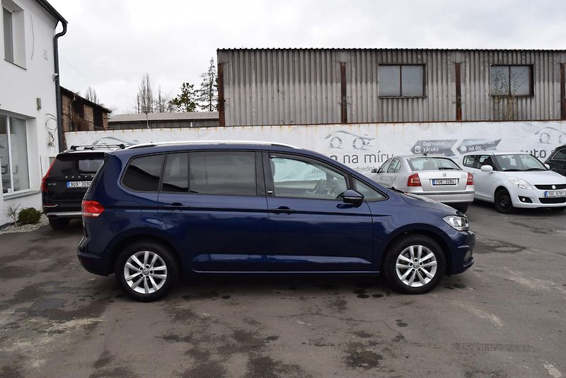 Volkswagen Touran (2018) 1.4TSI 110kw CLBMT ED. SOUND  - fotka 7 z 50