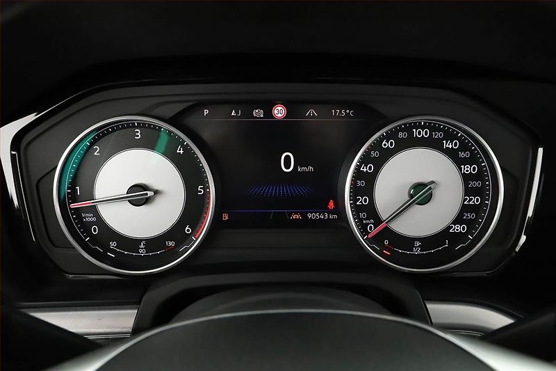 Volkswagen Touareg (2019) 3.0 TDI, NAVI,VZDUCH,CZ - fotka 13 z 30