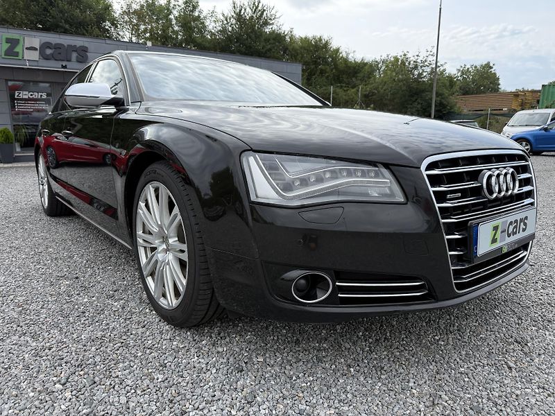 Audi A8 V8 4.2TDi Quattro BOSE LED - fotka 3 z 23