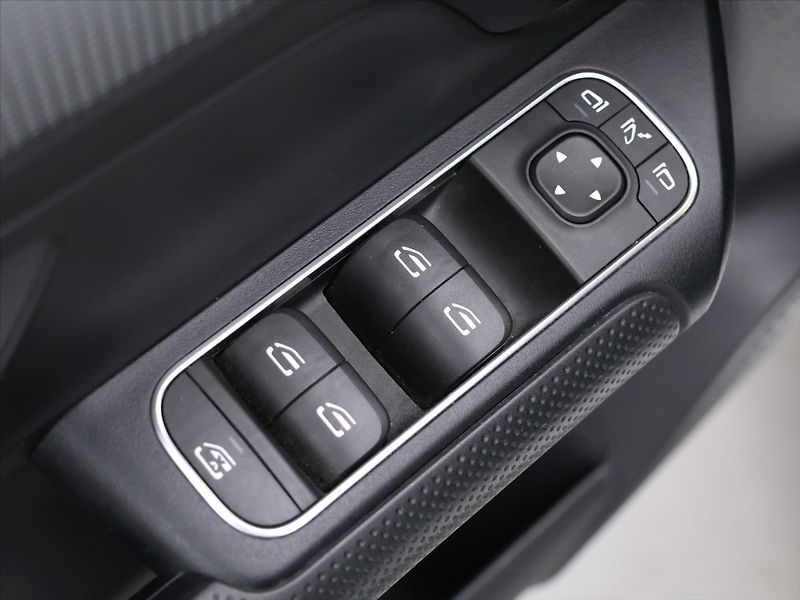 Mercedes-Benz Třídy B 1,5 180d 85kW Aut. Led Navi CZ - fotka 17 z 36