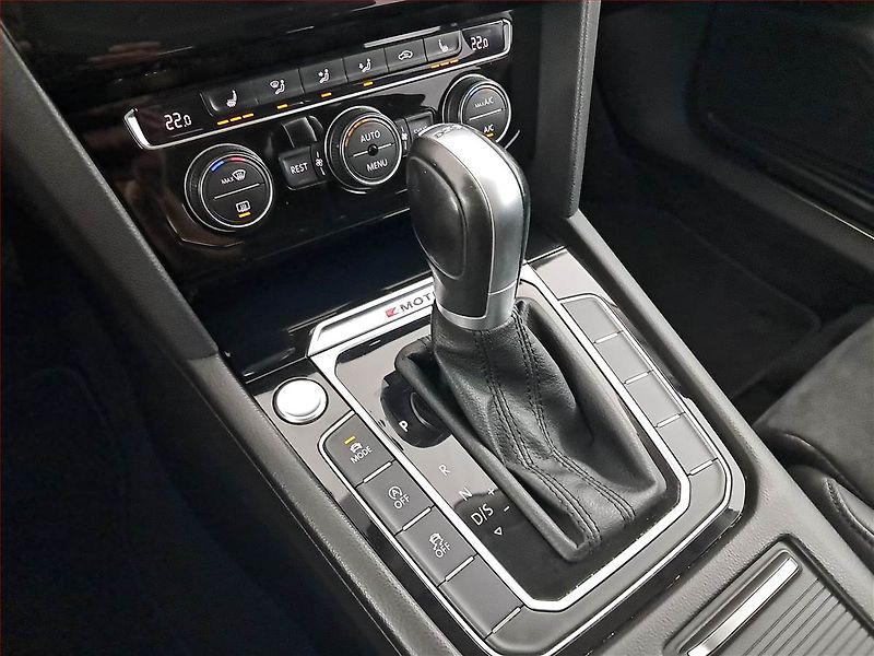 Volkswagen Passat (2017) Highline 2.0 BiTDI, 4X4 - fotka 13 z 19