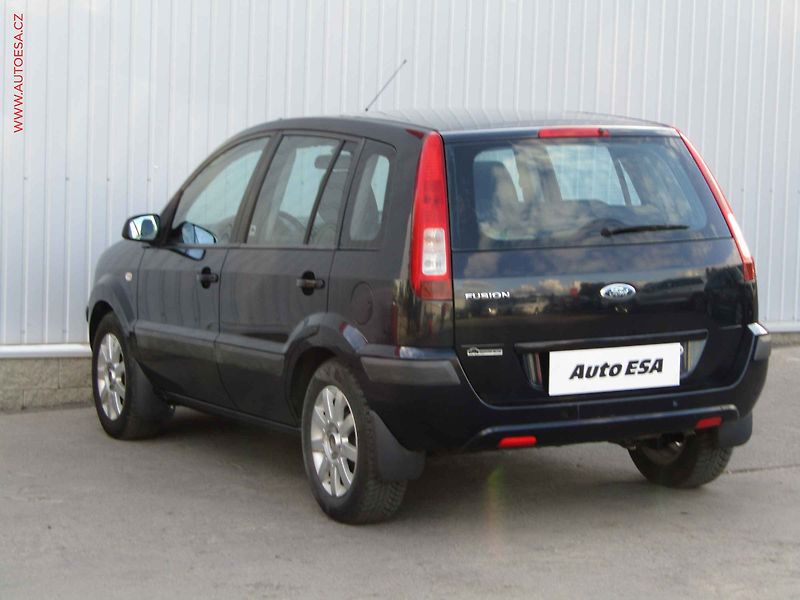 Ford Fusion (2007) 1.4i, ČR, AC, park.asist - fotka 6 z 16
