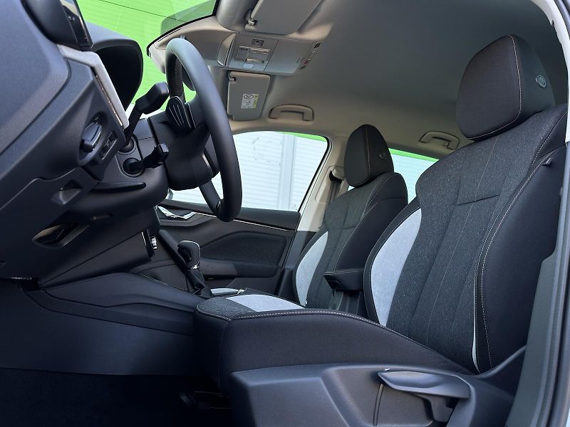 Škoda Kamiq 1.5TSi DSG 150PS LED V.Cockpit - fotka 14 z 46