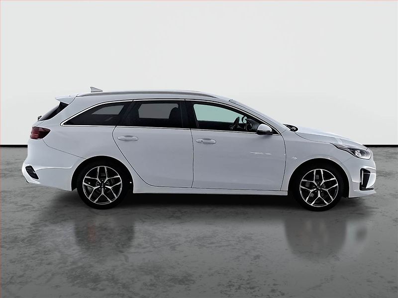 Kia Ceed (2020) GT Line 1.4 T-GDI, Navi - fotka 6 z 17