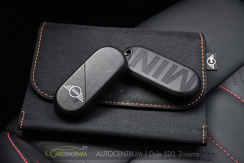 Mini Countryman D 2.0d HUD JWC - fotka 37 z 56