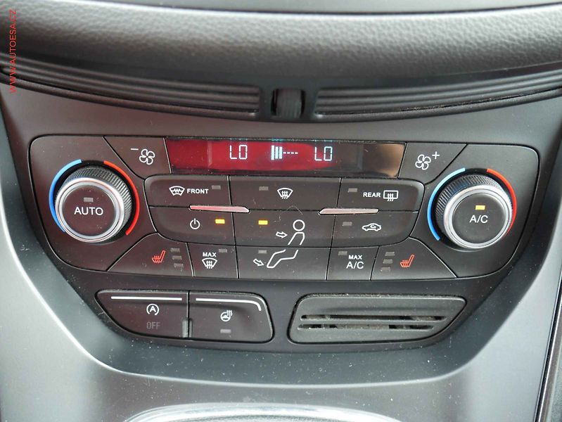 Ford Kuga (2017) 1.5TDCi, ČR, Navi, xenon - fotka 22 z 23