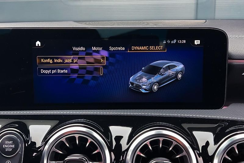Mercedes-Benz CLA (2022) AMG CLA 45 s 4Matic+ - fotka 79 z 121