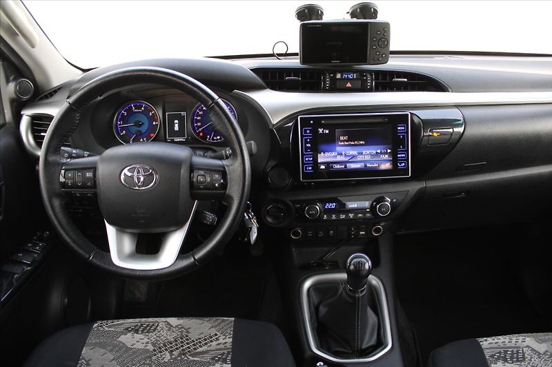 Toyota Hilux 2.4D4D 110kW EXPED. SPECIÁL ČR - fotka 14 z 24