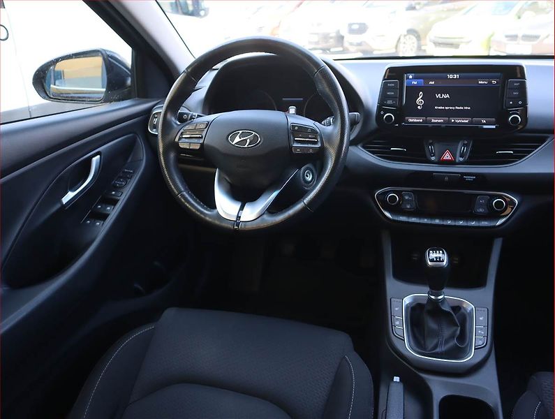 Hyundai i30 (2020) Family 1.6 CRDi, Serv.kniha - fotka 7 z 21