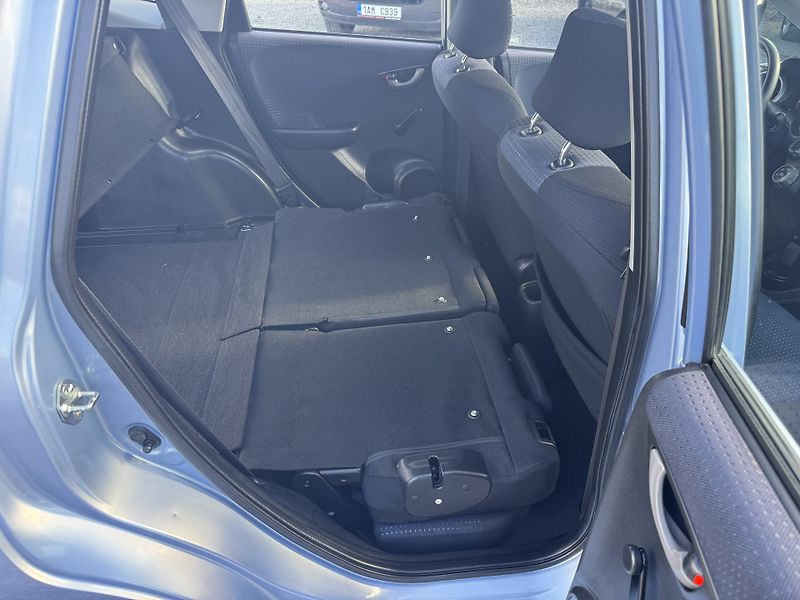 Honda Jazz (2009) 1.2i, 1MAJITEL,82TIS.KM,PĚKNÉ - fotka 27 z 39