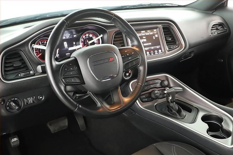 Dodge Challenger (2022) 3.6 V6 - fotka 17 z 21