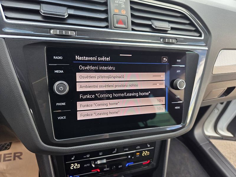 Volkswagen Tiguan (2021) 2.0 TDI DSG - fotka 23 z 46