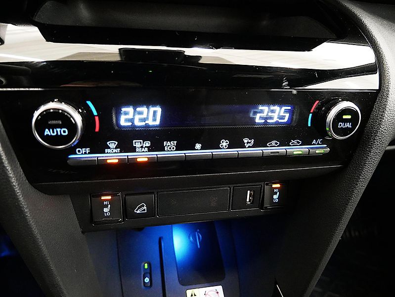 Toyota Yaris Cross - fotka 18 z 25