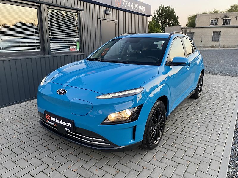 Hyundai Kona ELECTRIC 100kW- VÝHŘEV SEDAČEK - fotka 2 z 43