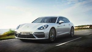 Porsche Panamera Turbo S E-Hybrid Sport Turismo.