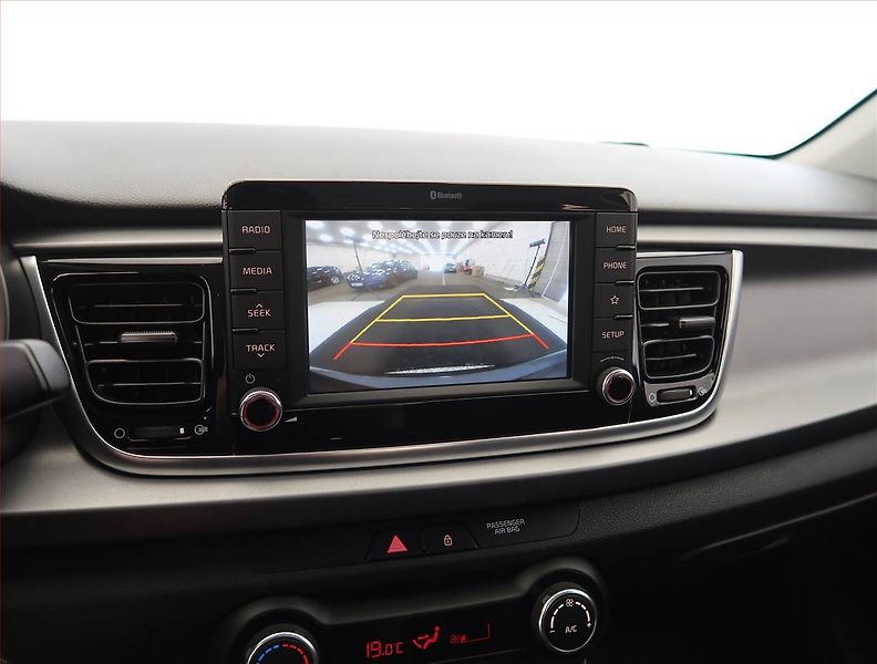 Kia Rio (2019) 1.0 T-GDI, Serv.kniha - fotka 15 z 20
