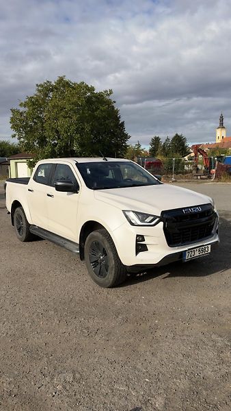 Isuzu D-Max (2022) LSE 4x4, 120kW - fotka 10 z 26