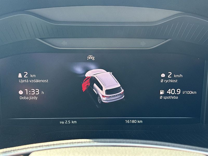 Škoda Karoq (2023) 1.5 TSI DSG Style + - fotka 6 z 33