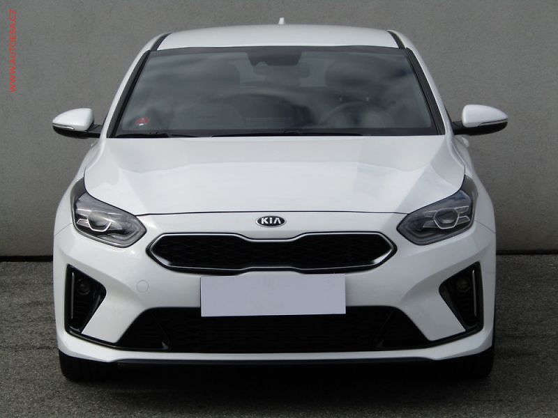 Kia ProCeed (2021) 1.6 T-GDi, 2.maj,ČR, GT-line - fotka 2 z 3