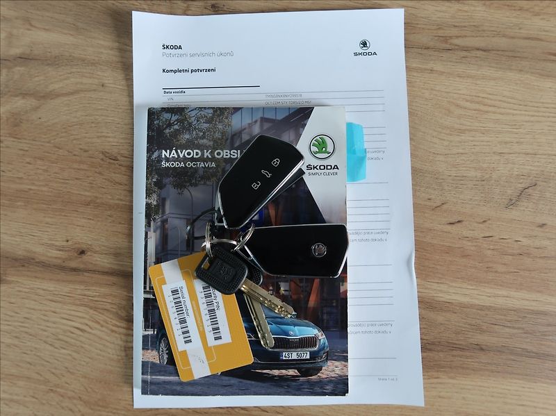 Škoda Octavia 2,0 TDi,1majČR,Style,S.kn.,DPH - fotka 25 z 27