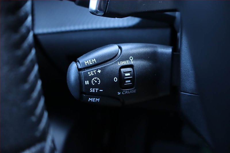 Peugeot 208 (2021) 1.2 PureTech, Automat - fotka 23 z 24