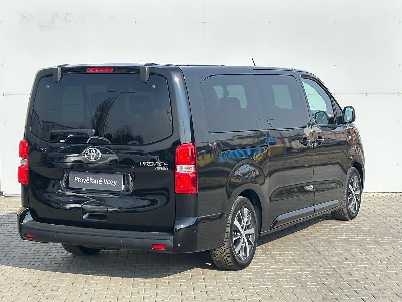 Toyota ProAce Verso 2.0 D-4D L2 VIP Webasto AT - fotka 2 z 28