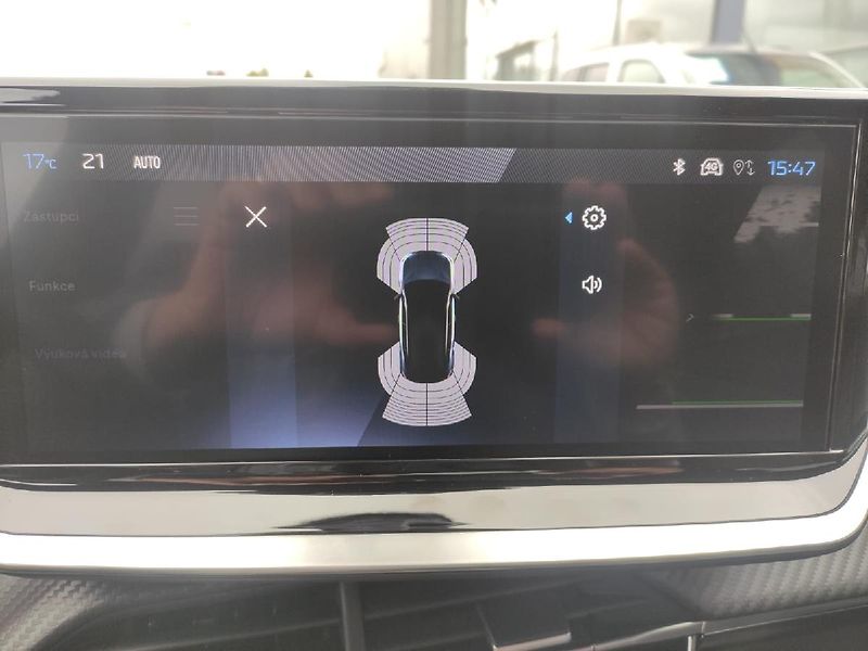 Peugeot 2008 (2026) ALLURE 1.2 100k MAN6  - fotka 14 z 28