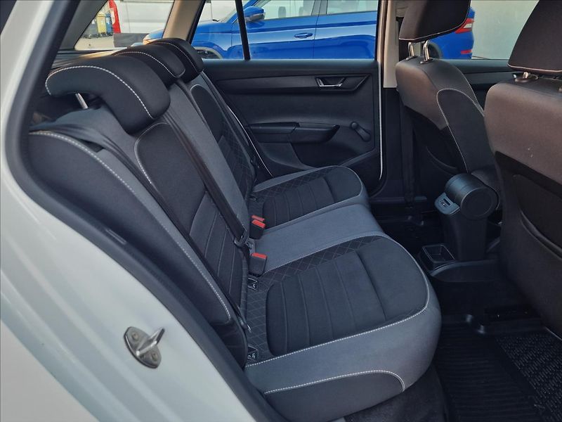 Škoda Fabia 1.0 TSI Ambition,ČR,1.Majitel - fotka 15 z 50