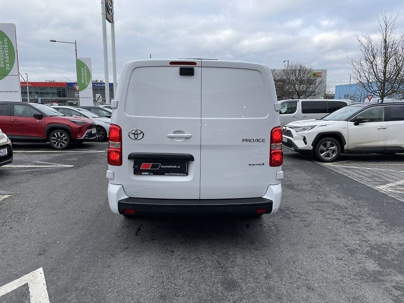 Toyota ProAce EV 136k Comfort ODBĚR 4/2026 - fotka 4 z 32