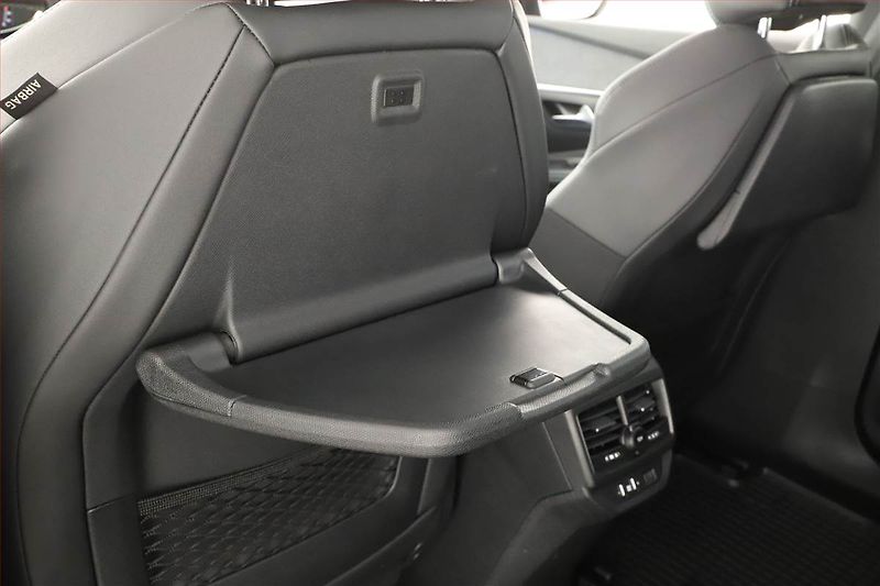 Peugeot 5008 (2022) Allure 1.5 BlueHDi - fotka 10 z 21