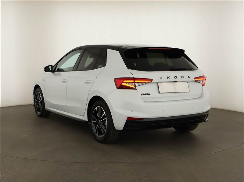 Škoda Fabia (2025) 1.0 TSI, Monte Carlo, FullLed - fotka 4 z 17