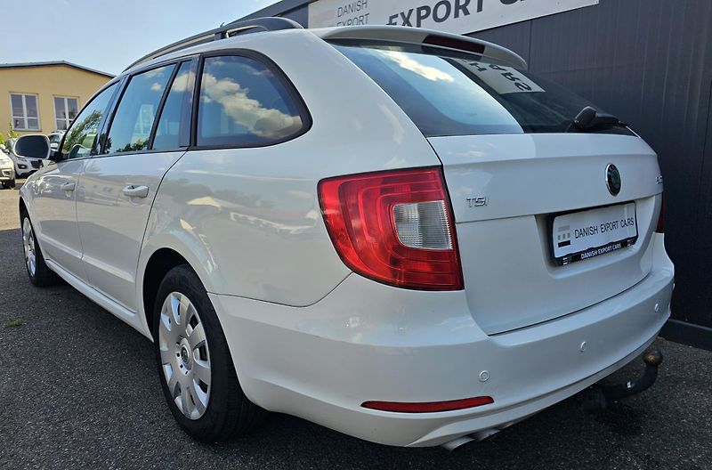 Škoda Superb 1.4 TSI 92 kW,TAŽNÉ,SERVISKA - fotka 13 z 50