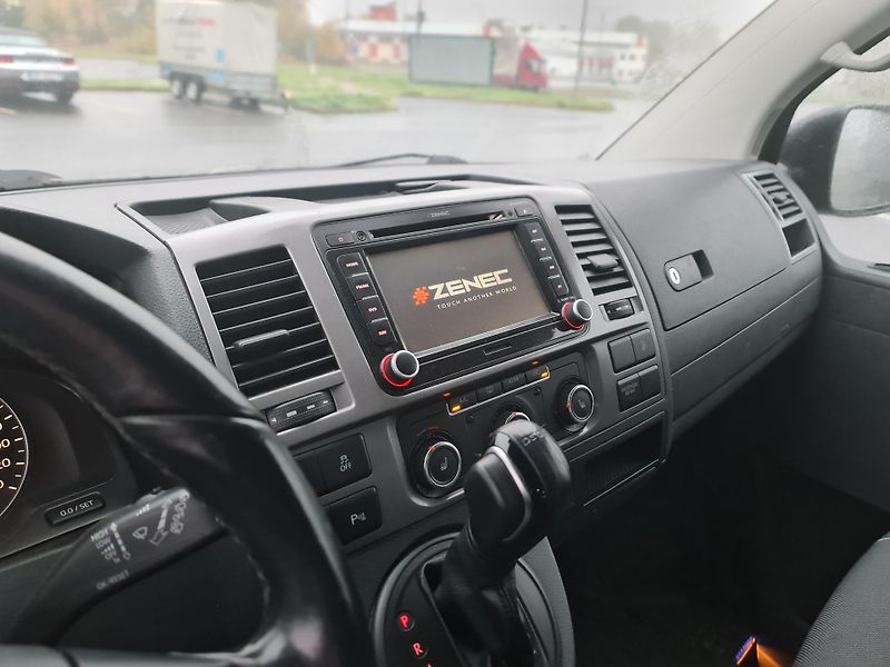 Volkswagen Multivan (2012) T5 2.0 TDi 103-KW KLIMA WEBAST - fotka 27 z 30