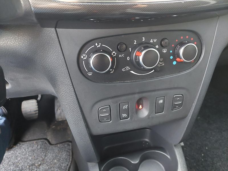 Dacia Sandero (2017) II.Stepway Prestige TCe 90 - fotka 13 z 36