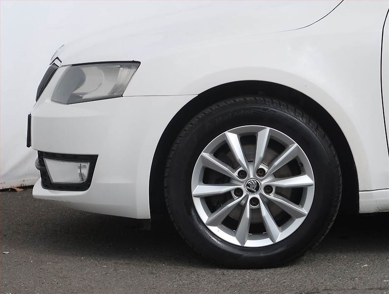 Škoda Octavia (2015) Ambition 1.6 TDI 4x4, 4X4 - fotka 14 z 18